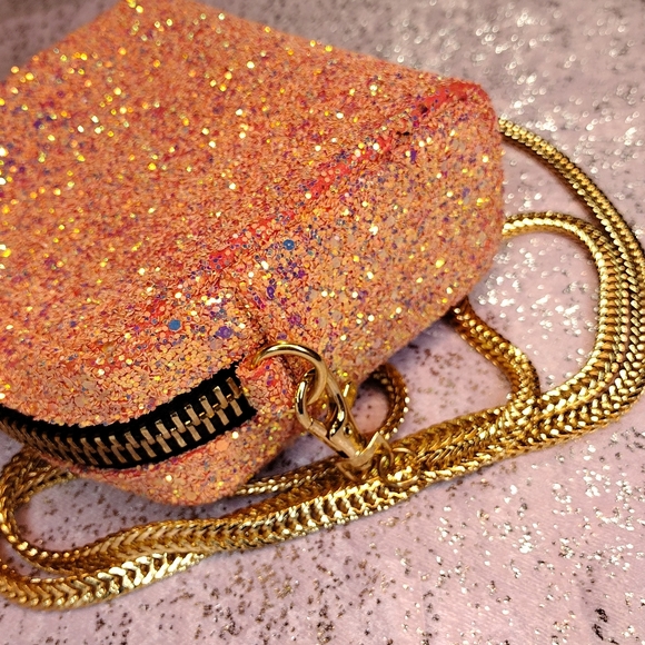 Pink glitter 👛 - Picture 3 of 4